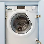 Super - Self Check In, Free Private Parking, Balcony Apartman *