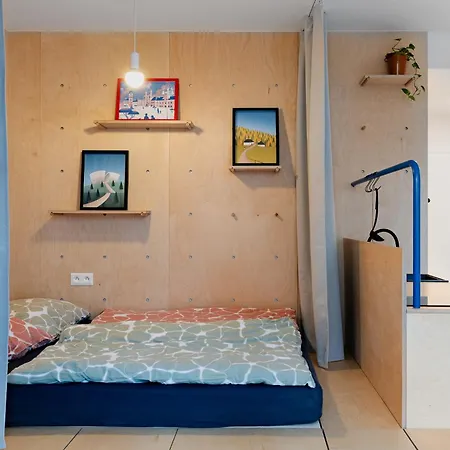 Super - Self Check In, Free Private Parking, Balcony Apartmán Banska Bystrica