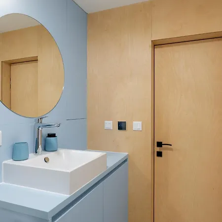 Super - Self Check In, Free Private Parking, Balcony Daire Banská Bystrica