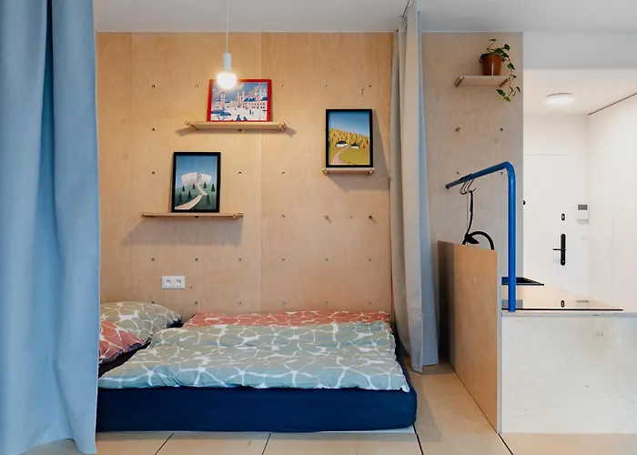 Super - Self Check In, Free Private Parking, Balcony Apartment Banska Bystrica