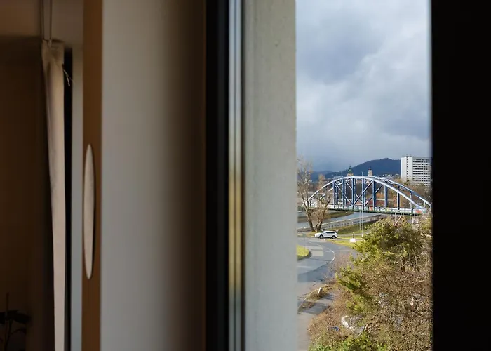 Super - Self Check In, Free Private Parking, Balcony Apartmán Banska Bystrica