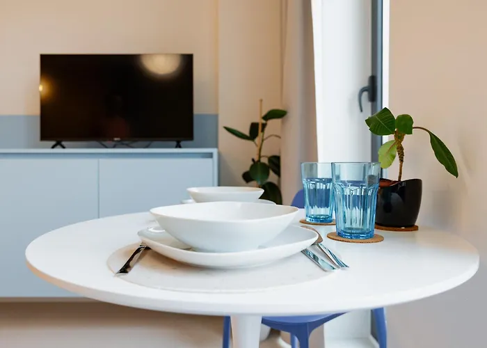 Super - Self Check In, Free Private Parking, Balcony