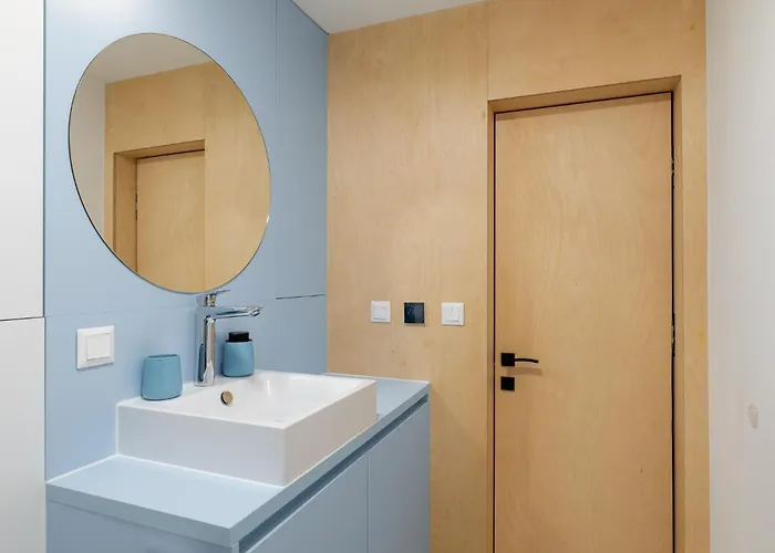 Super - Self Check In, Free Private Parking, Balcony Apartment Banska Bystrica